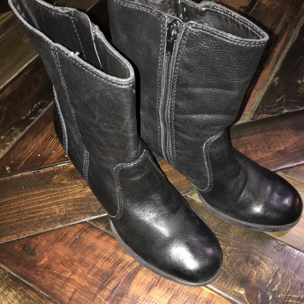 Gianni Bini Booties Sz 8